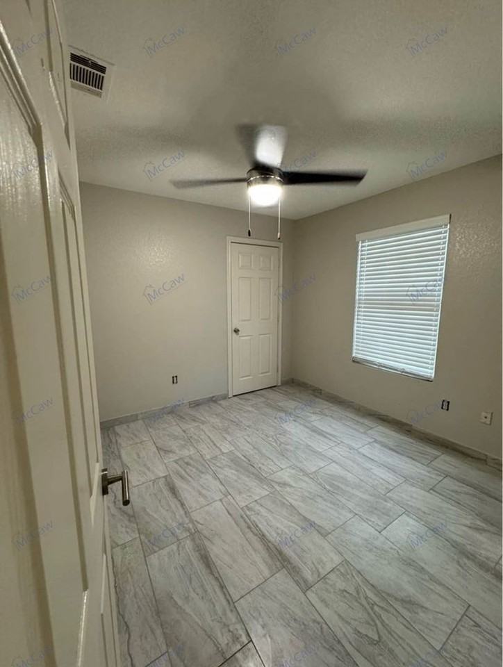 5304 Carol Ave - Photo 6 of 11