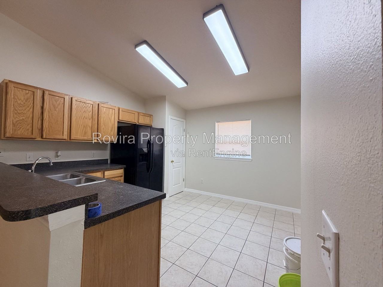 175 Ridgebrook Ct - Photo 4 of 10