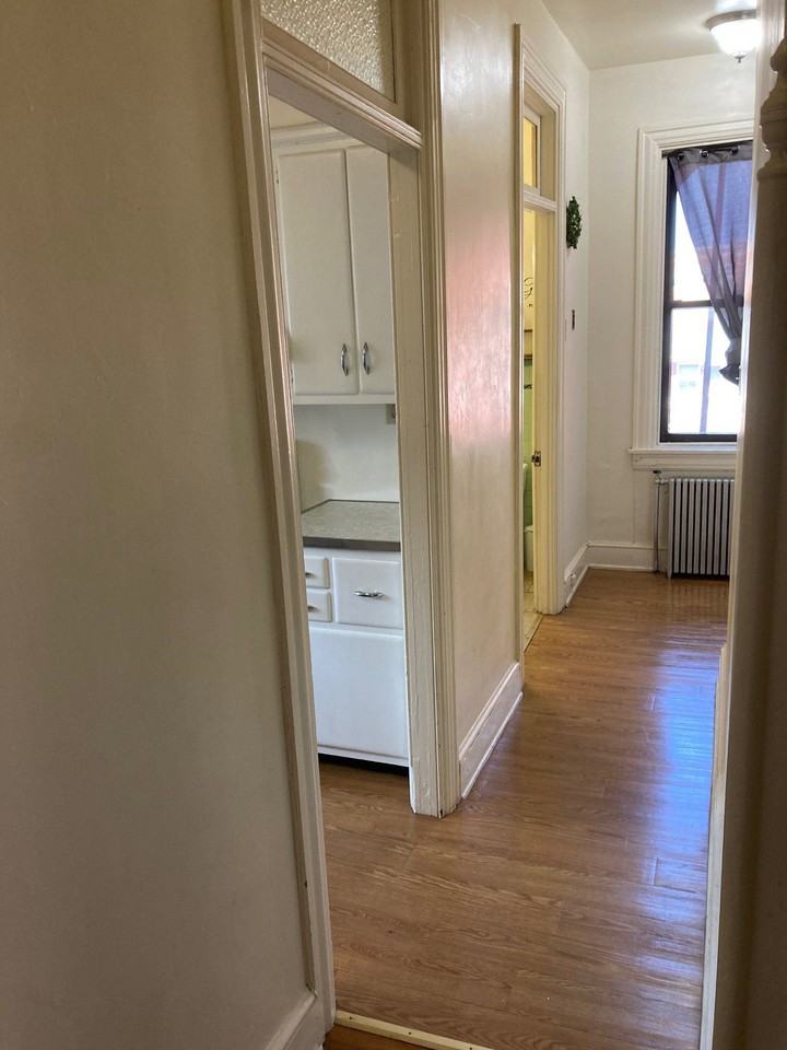 228 N Duke St #2 - Photo 4 of 8