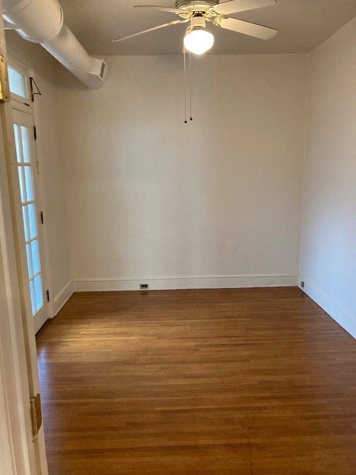 228 N Duke St #2 - Photo 6 of 8