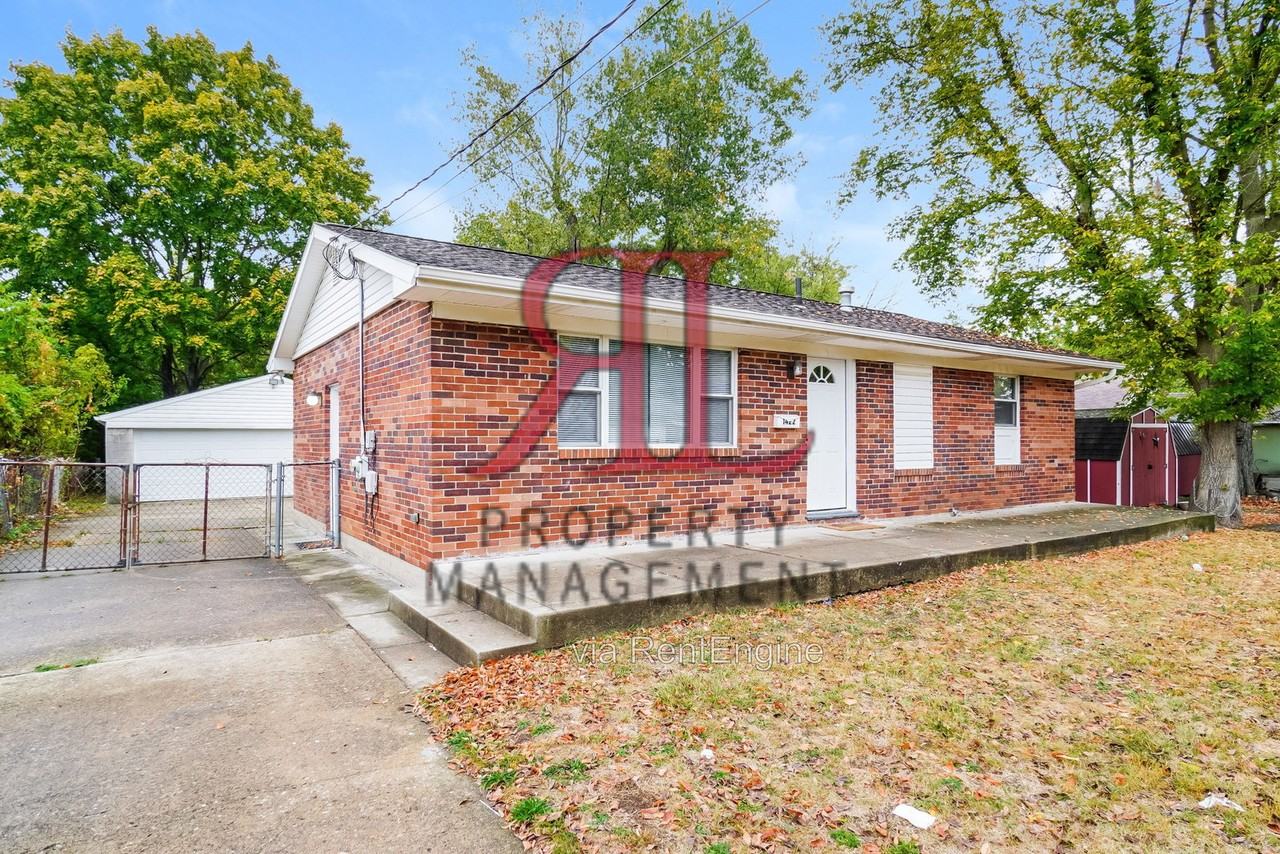 1422 Weldon Ave - Photo 3 of 25