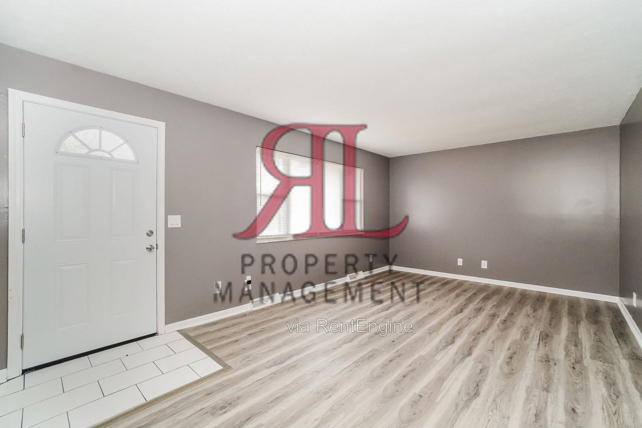 1422 Weldon Ave - Photo 4 of 25