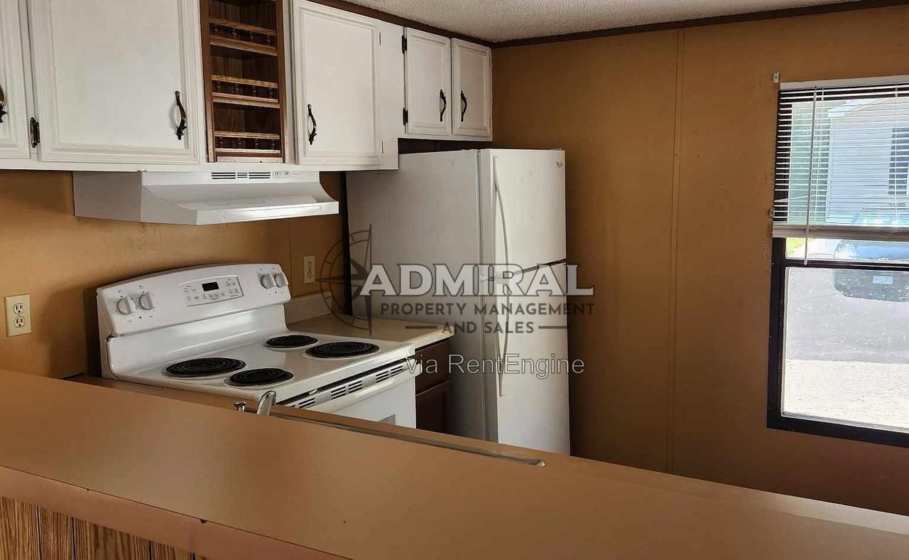 7 Otis Ln - Photo 4 of 9