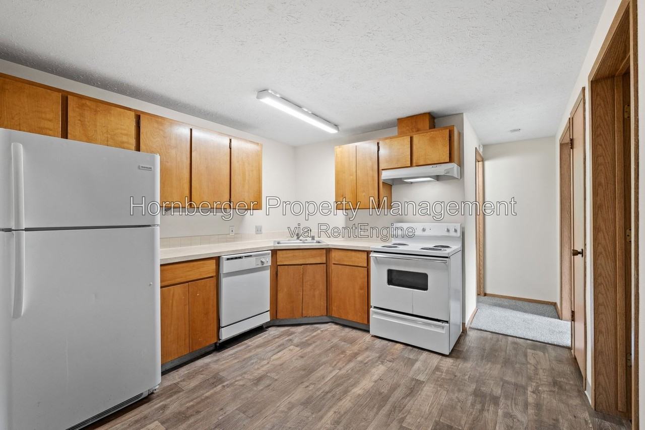 2307 W Cleveland Ave #1 - Photo 2 of 20