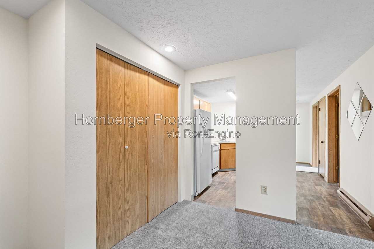 2307 W Cleveland Ave #1 - Photo 4 of 20