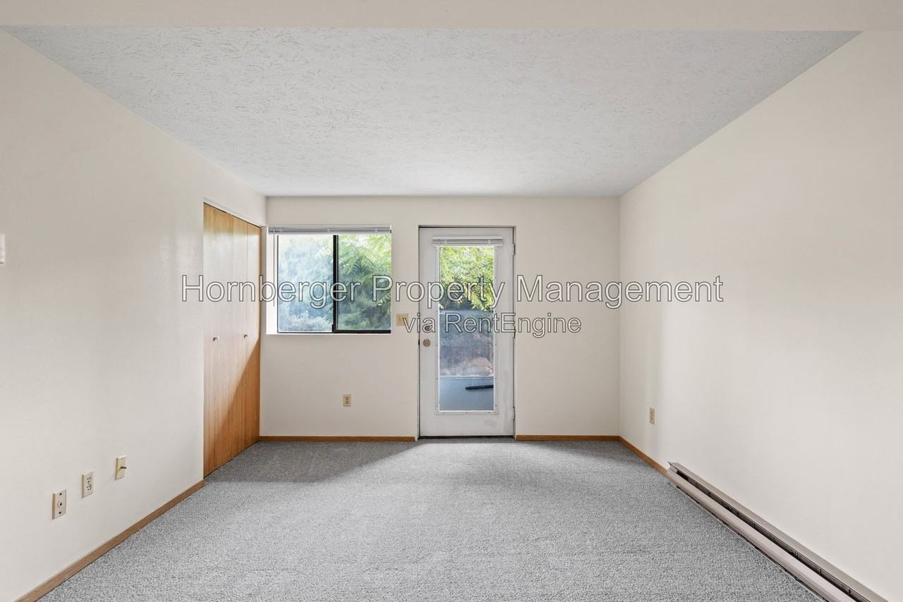 2307 W Cleveland Ave #1 - Photo 7 of 20
