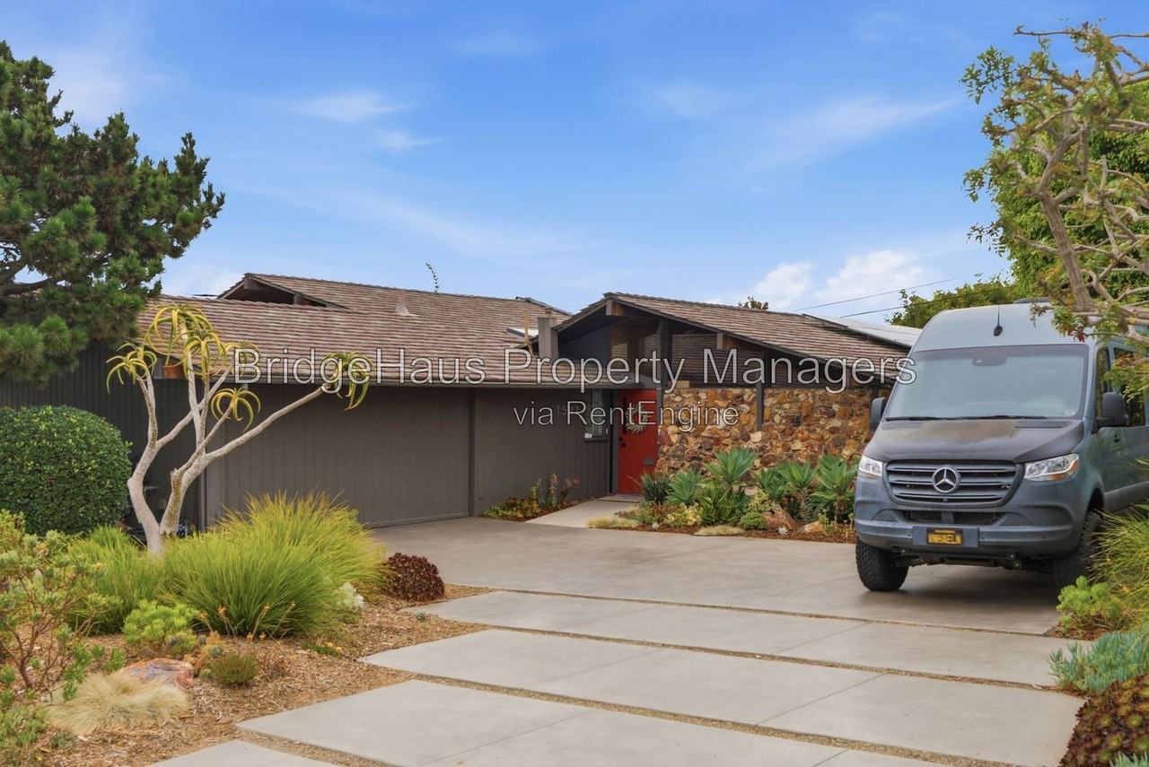 1541 Garrison Pl - Photo 2 of 50