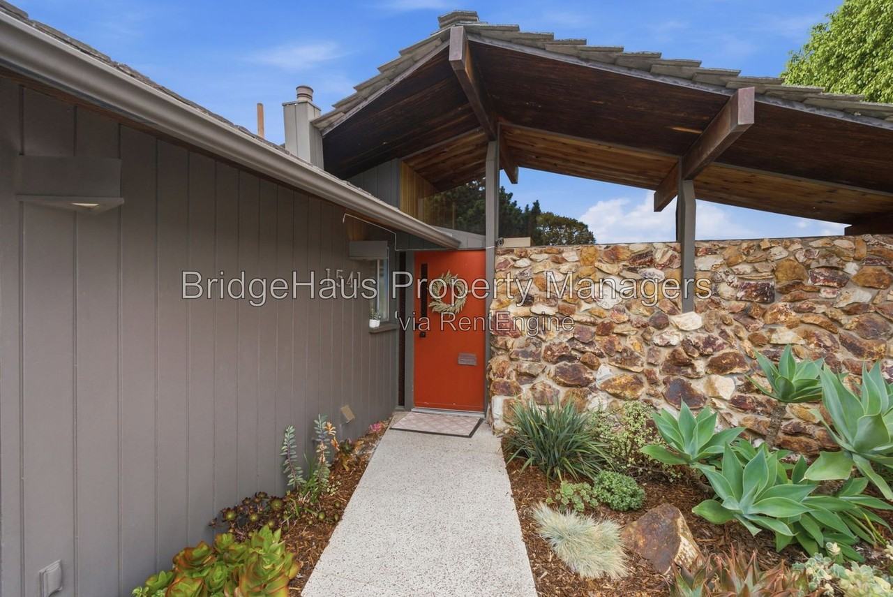 1541 Garrison Pl - Photo 4 of 50