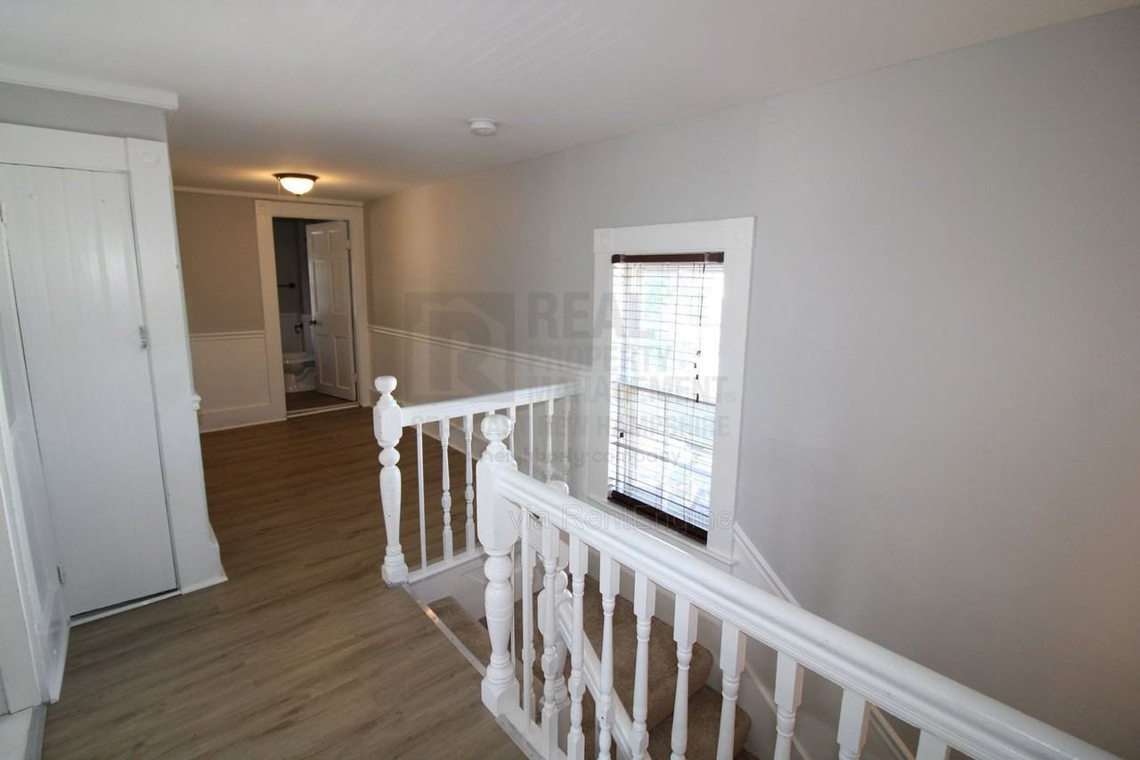 4 6th St #2-2 - Photo 5 of 19