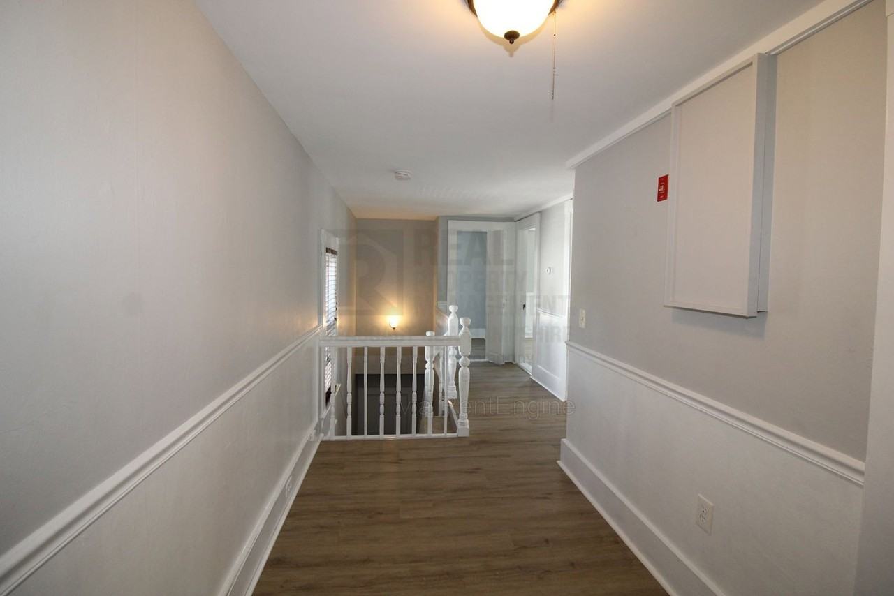 4 6th St #2-2 - Photo 7 of 19