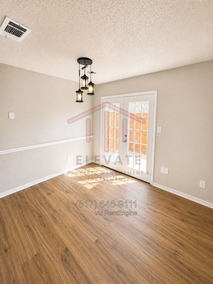 5912 Holiday Ln #B - Photo 6 of 20