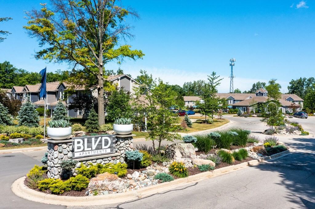 BLVD West - Photo 2 of 17