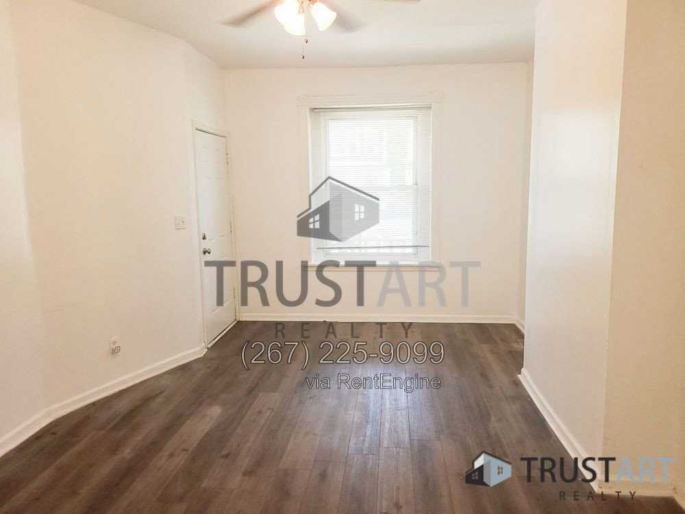4917 Greene St #1 - Photo 4 of 15