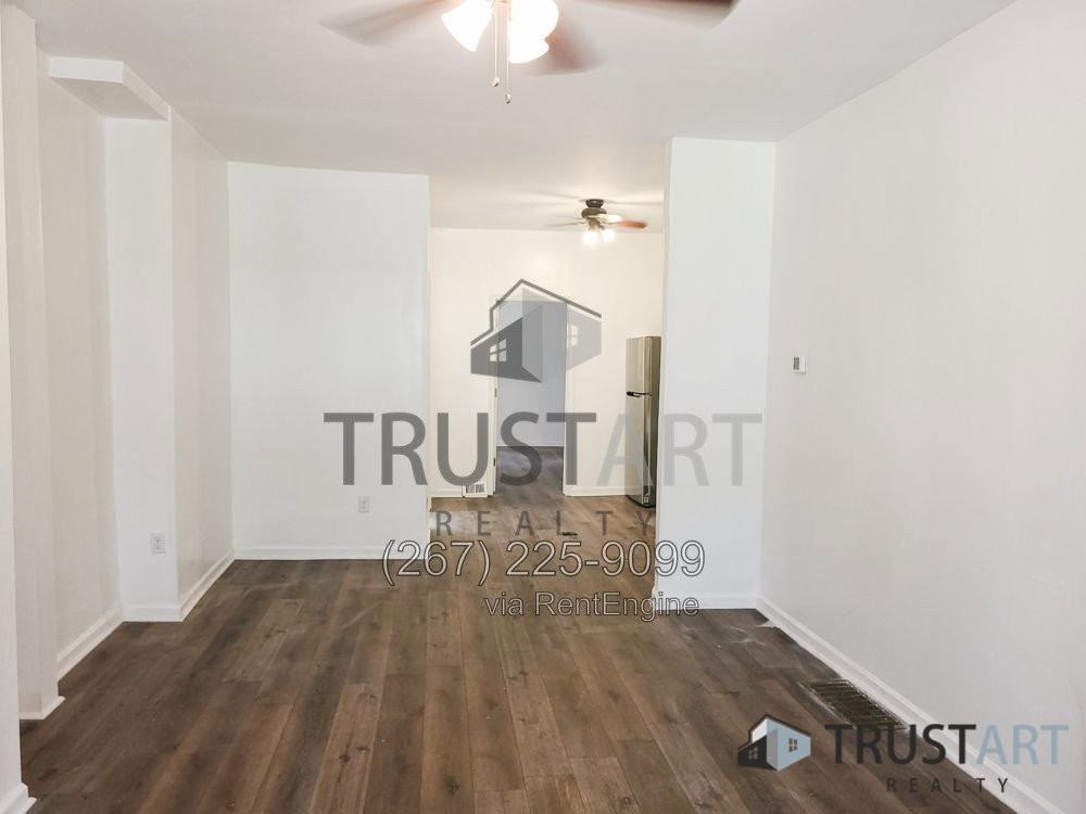 4917 Greene St #1 - Photo 5 of 15