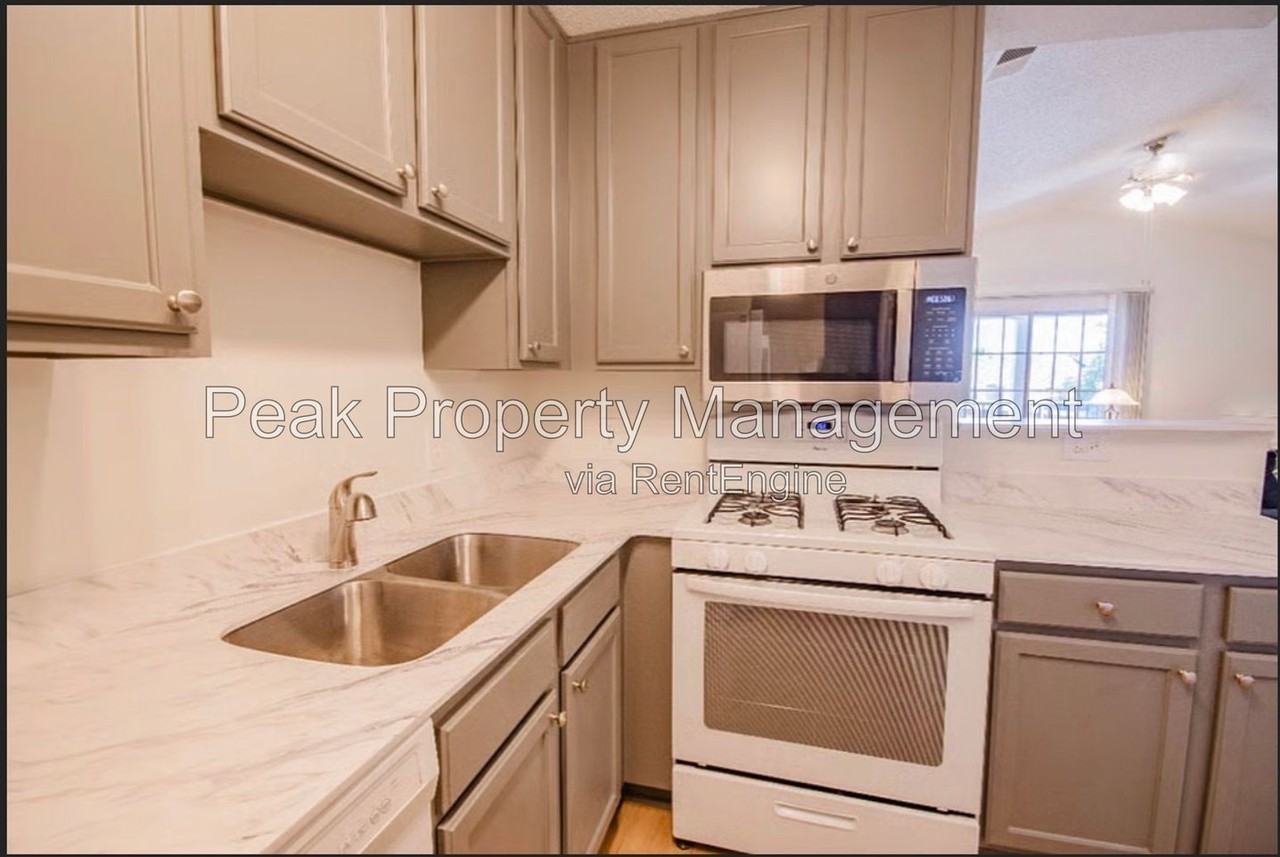 820 Brassie Ln #M - Photo 5 of 12