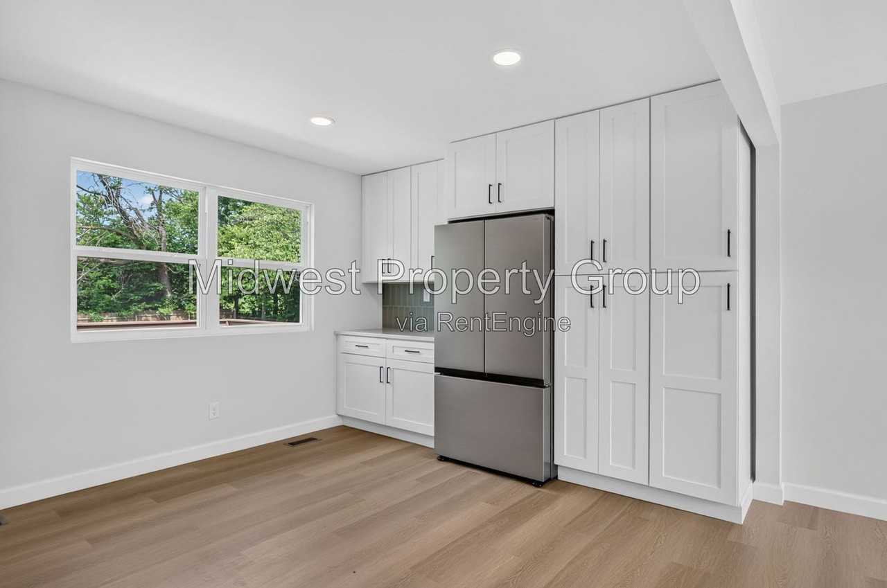 13 S Perry Cir - Photo 4 of 42