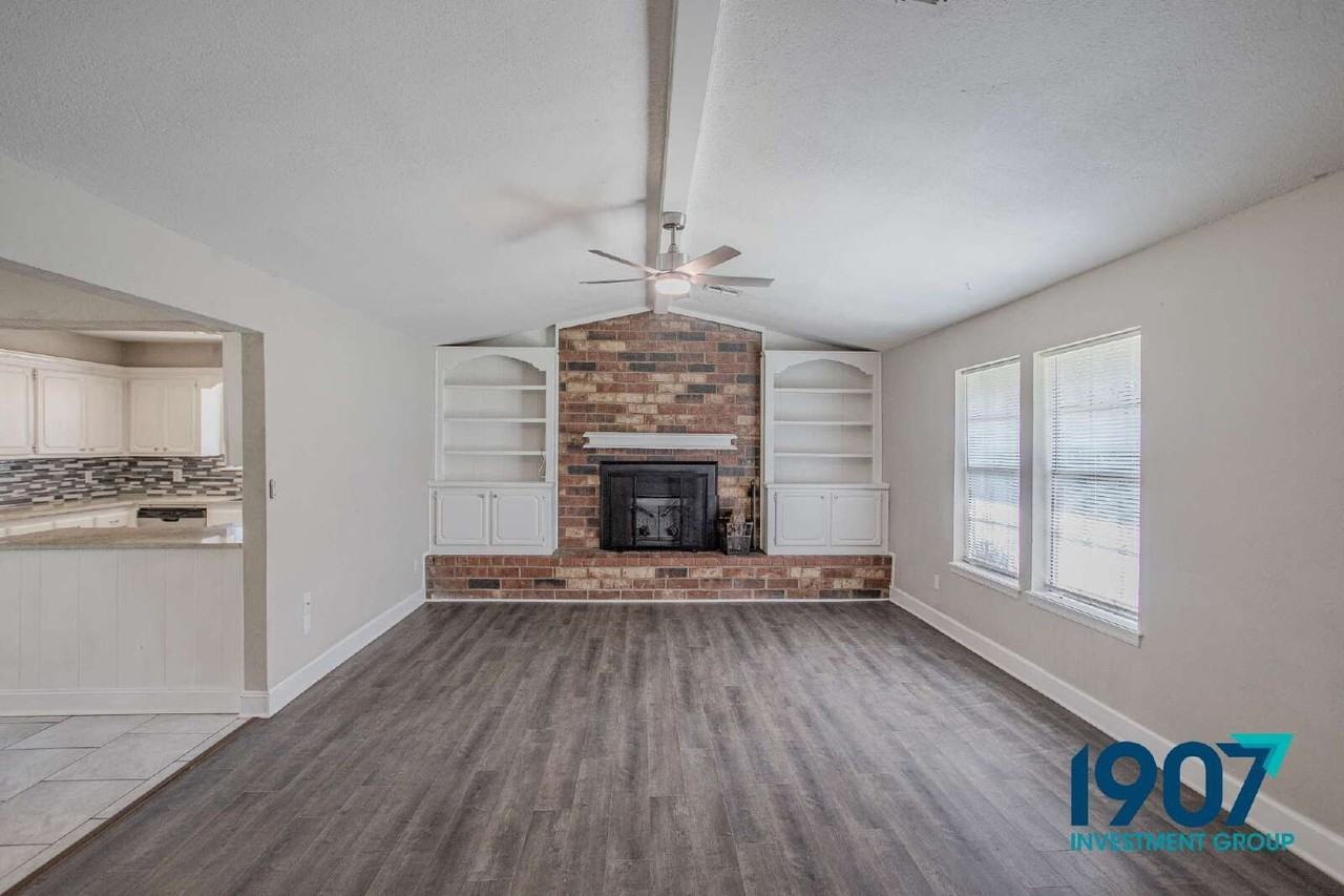 15008 Ken Rd - Photo 5 of 30