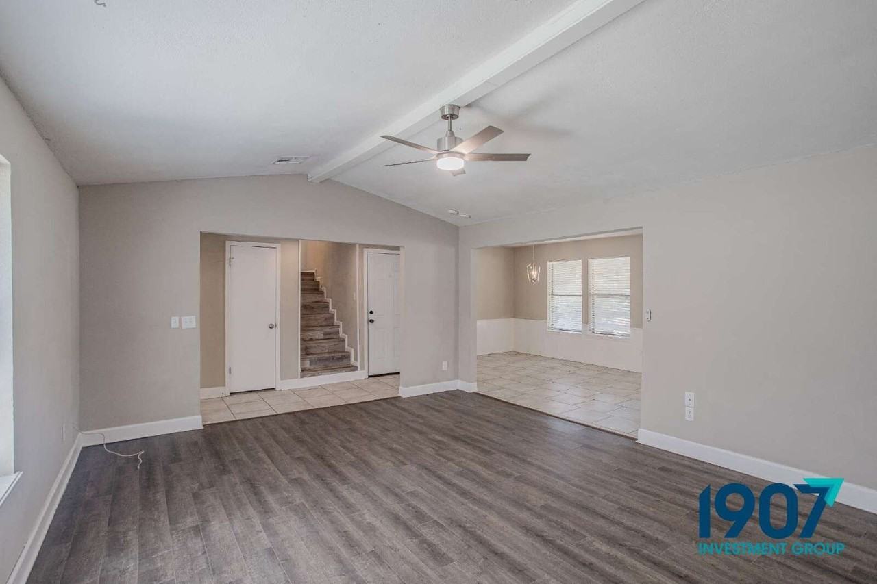 15008 Ken Rd - Photo 7 of 30