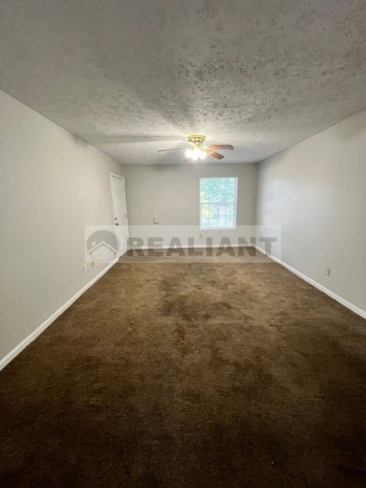 247 Centennial Dr #2C - Photo 3 of 11