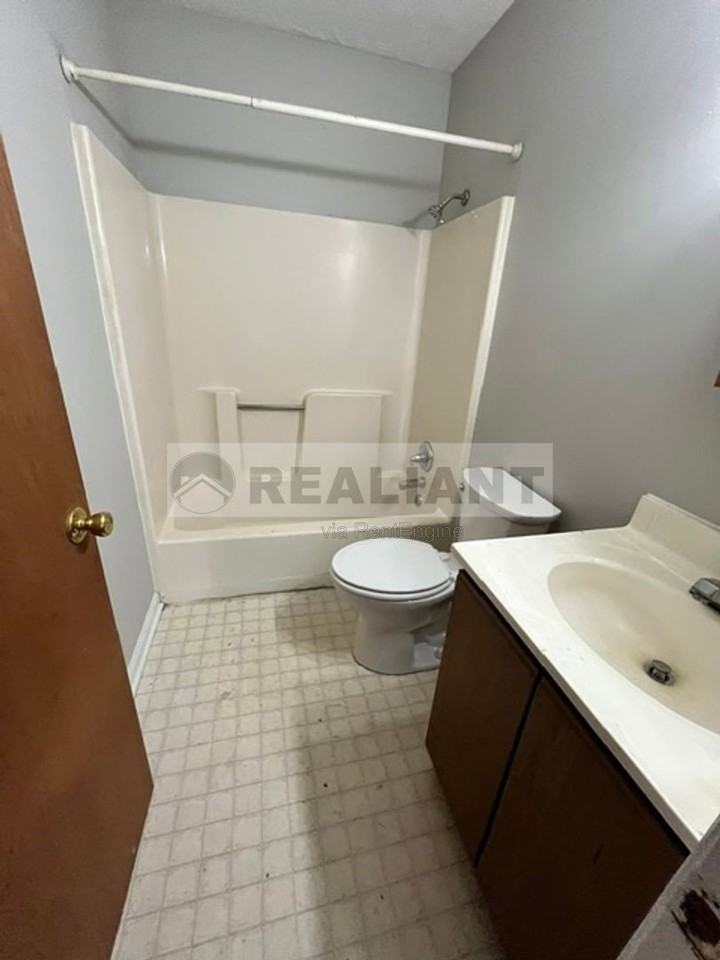 247 Centennial Dr #2C - Photo 5 of 11
