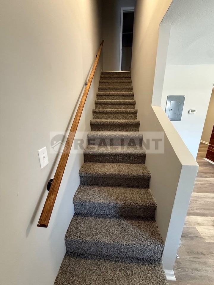 31 Hurley St #15 - Photo 2 of 12