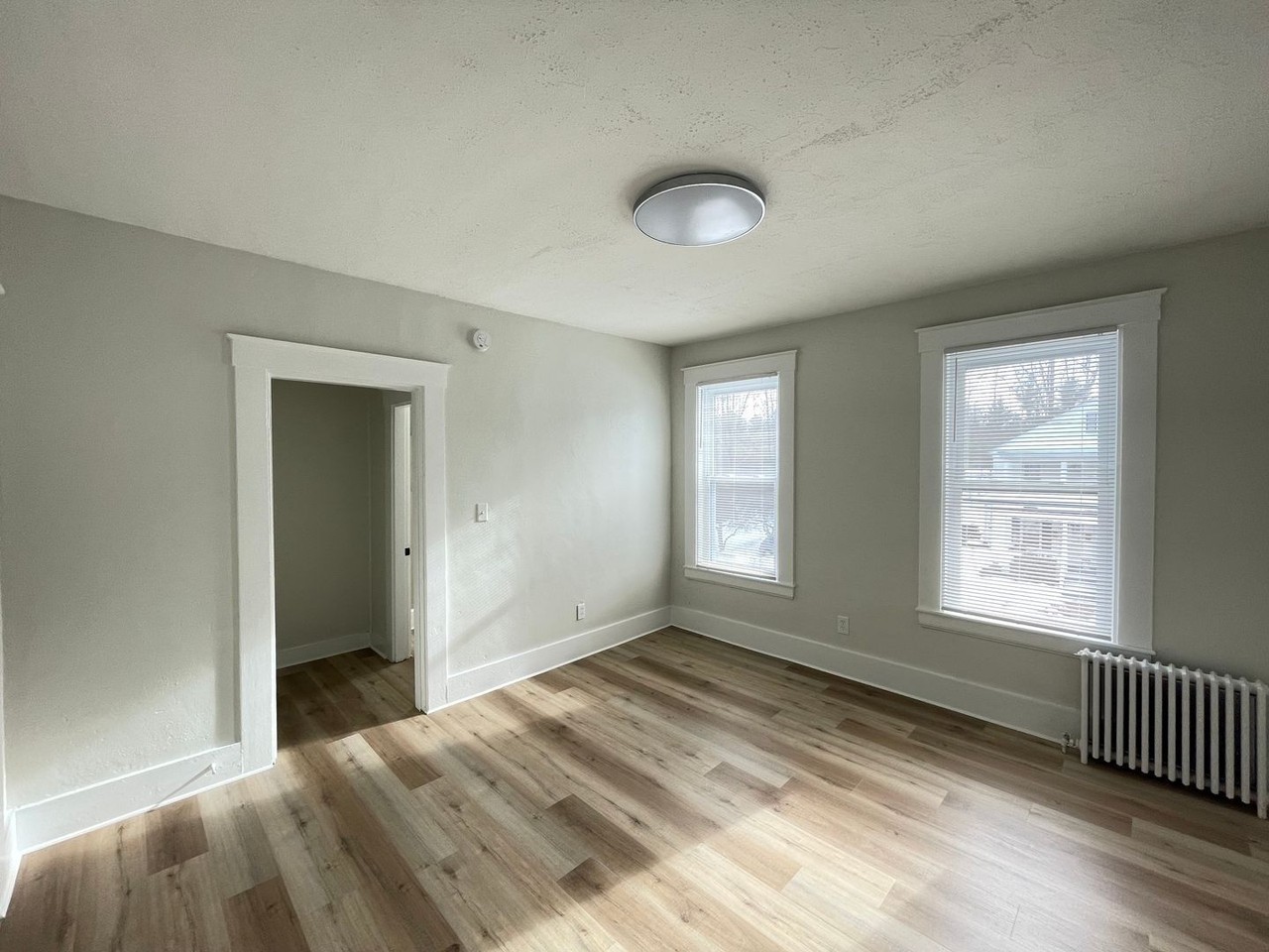 71 6th St #B - Photo 6 of 11