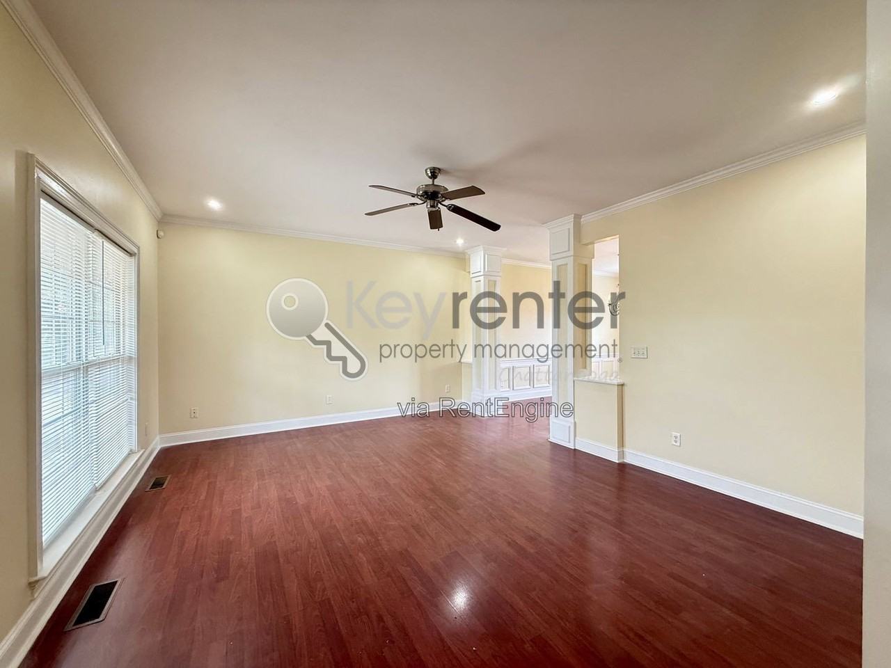 7005 Tyner Rd - Photo 2 of 18
