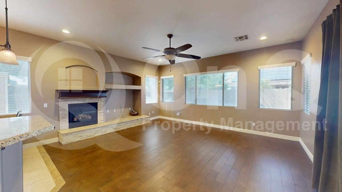 9648 E Lobo Ave - Photo 5 of 30