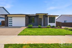 featured image of 2225 Ne 82nd St