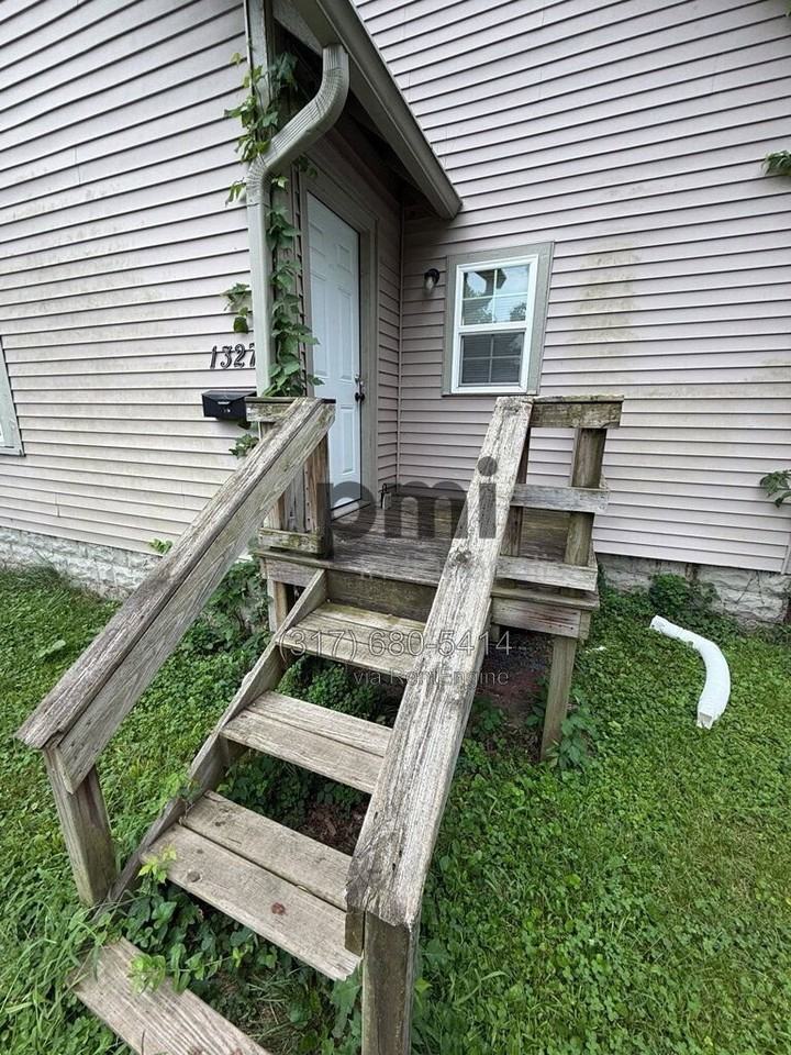 1327 W 32nd St - Photo 3 of 23