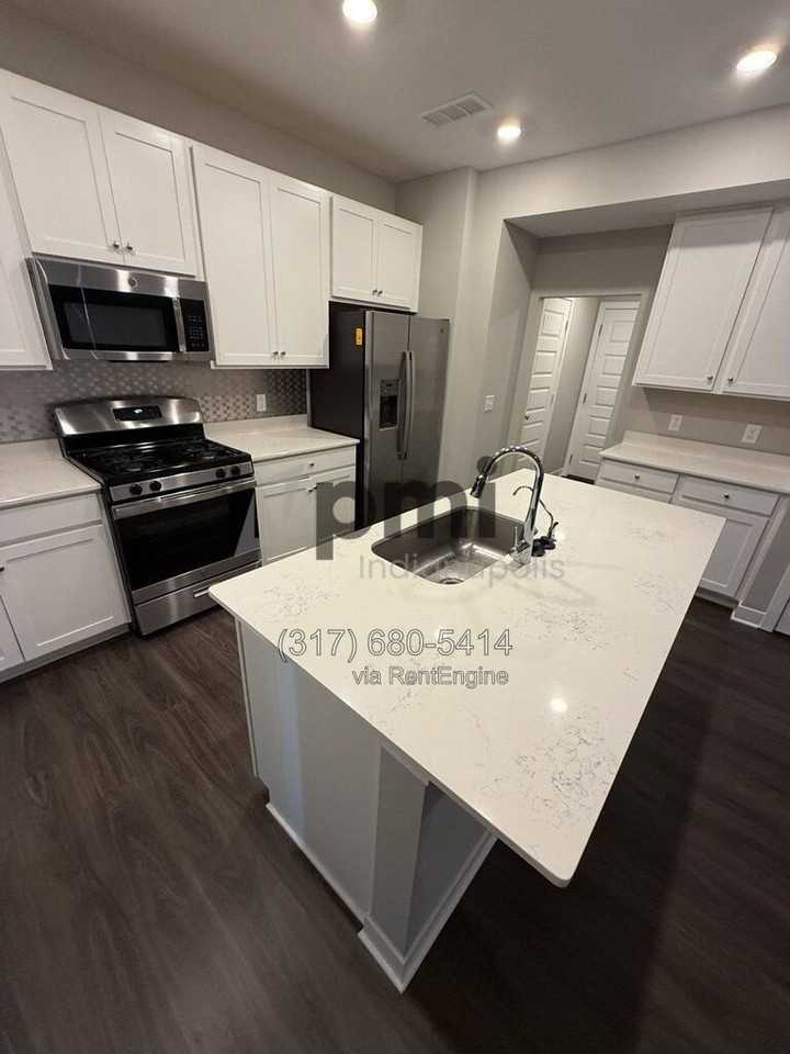 1225 Langham St - Photo 5 of 14
