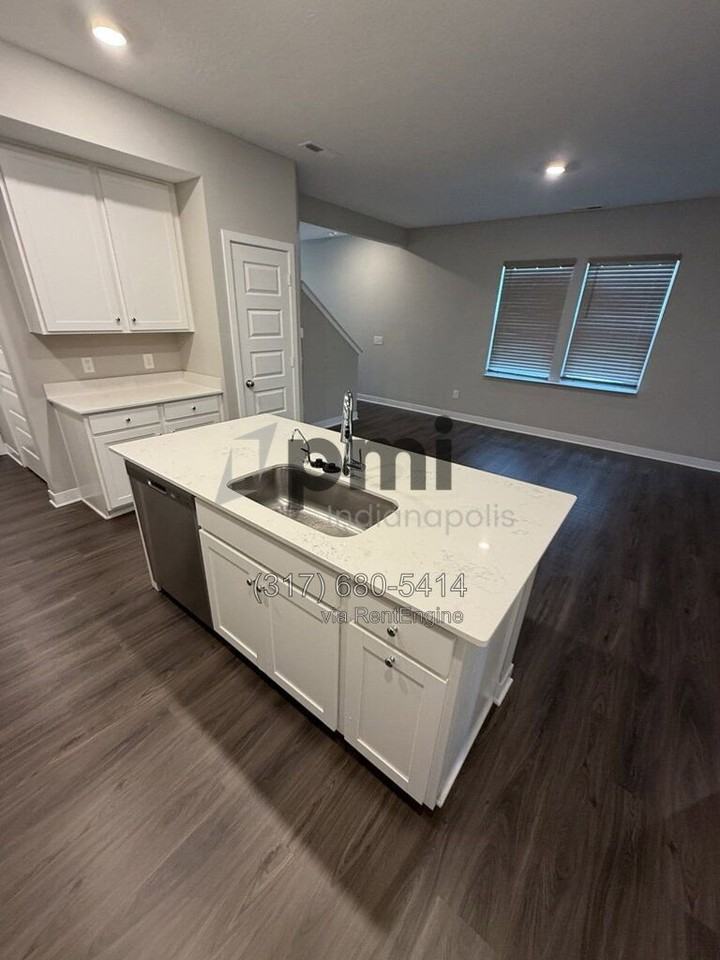 1225 Langham St - Photo 6 of 14