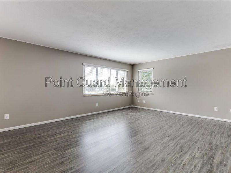 1945 N Porter Ave #260 - Photo 3 of 40