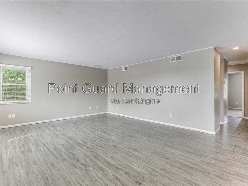 1945 N Porter Ave #260 - Photo 6 of 40