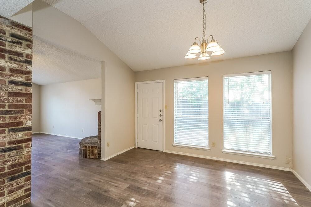 7900 Flowertree Ct - Photo 6 of 16