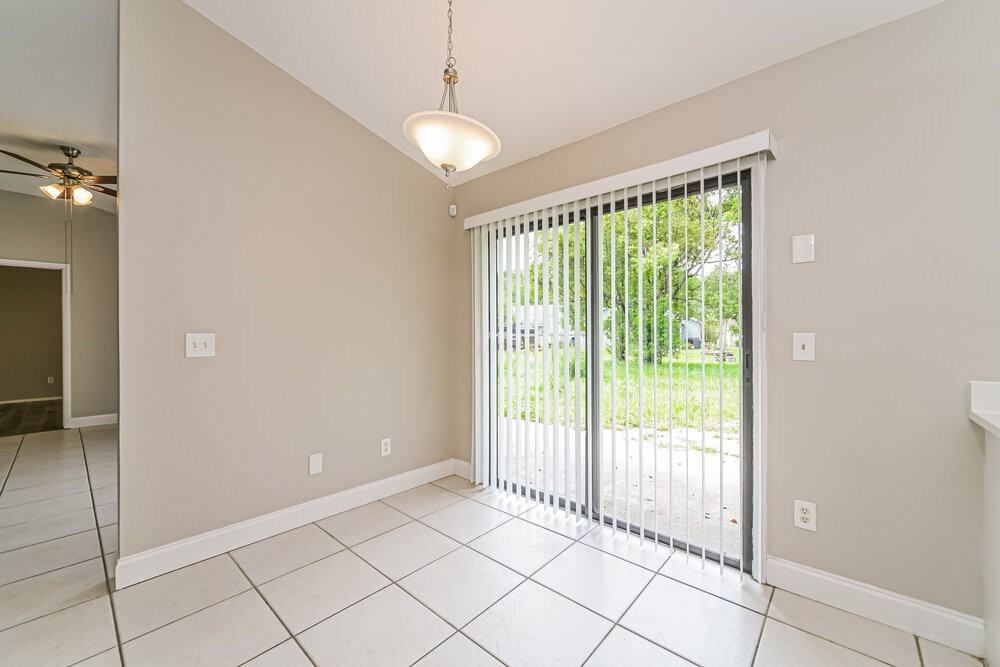 10119 Pink Carnation Ct - Photo 7 of 16