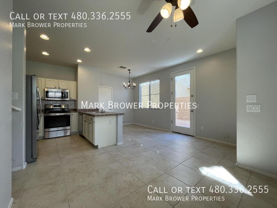 451 S Hawes Rd #77 - Photo 2 of 19