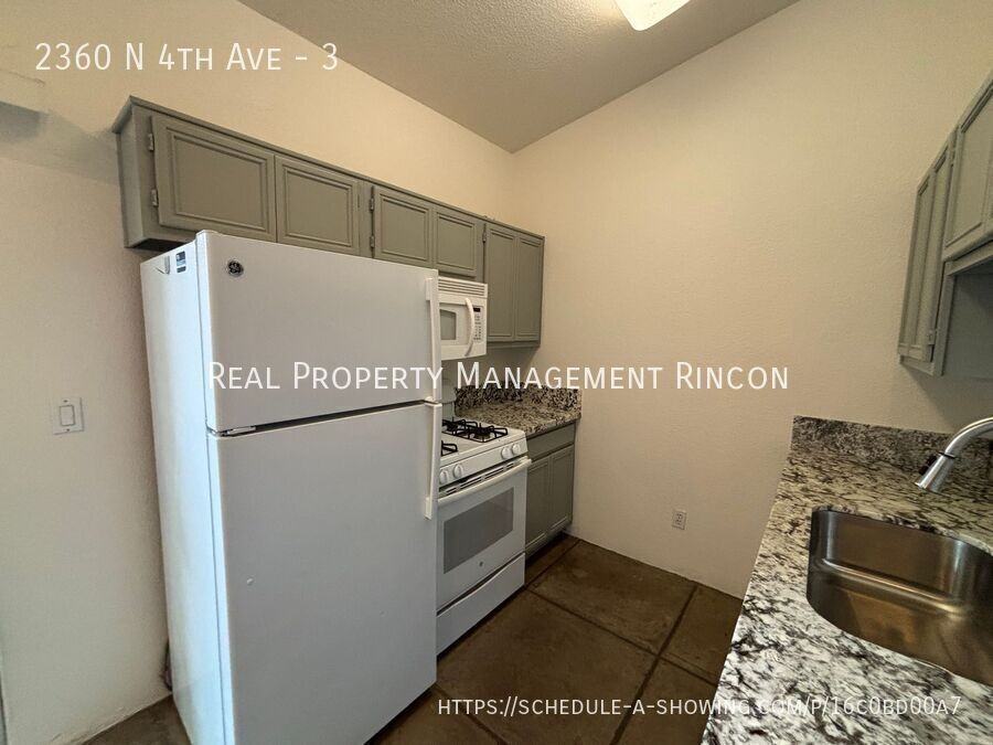 2360 N 4th Ave #3 - Photo 6 of 15