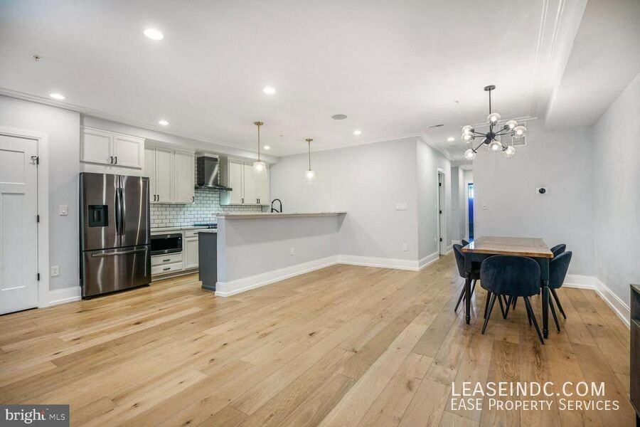 1317 Randolph St Nw #1 - Photo 3 of 20