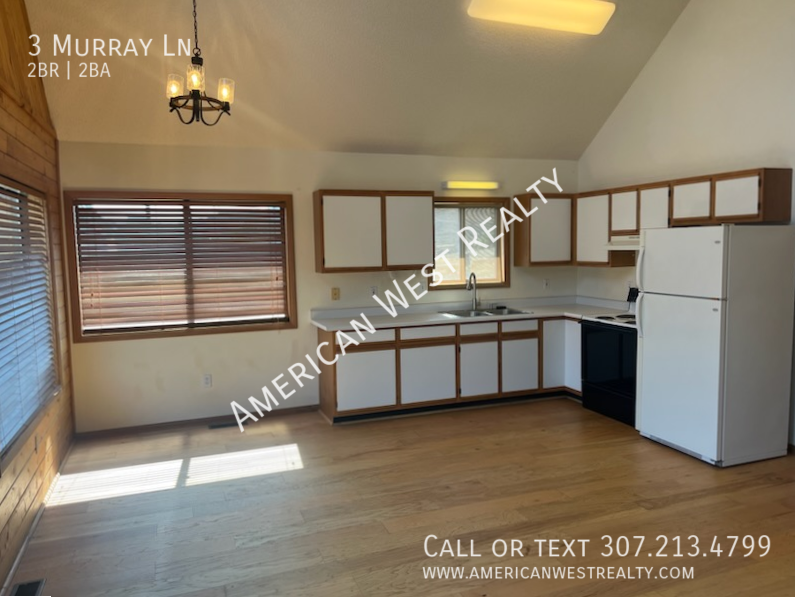 3 Murray Ln - Photo 2 of 13