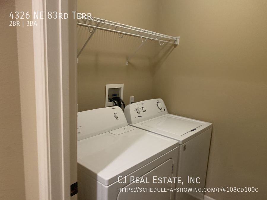 4326 Ne 83rd Ter - Photo 7 of 10