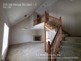 featured image of 209 Sw Pryor Rd #C