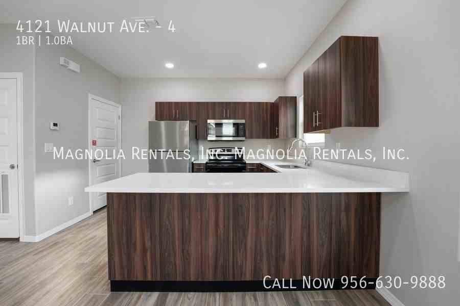 4121 Walnut Ave #4 - Photo 4 of 11