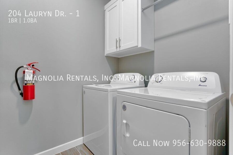204 Lauryn Dr #1 - Photo 5 of 12