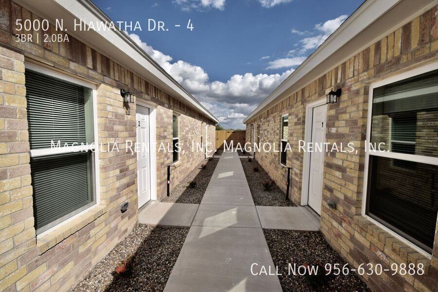 5000 N Hiawatha Dr #4 - Photo 3 of 15