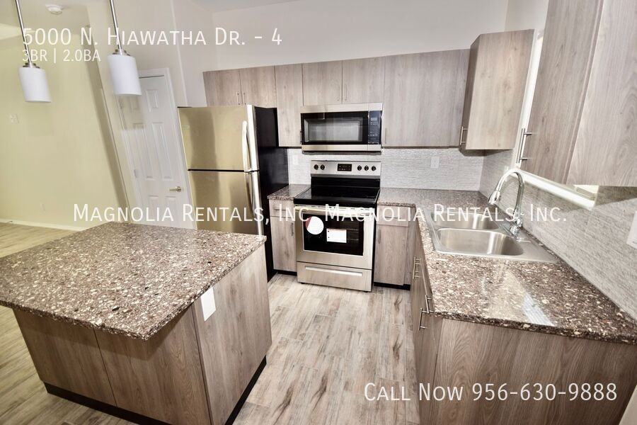 5000 N Hiawatha Dr #4 - Photo 7 of 15