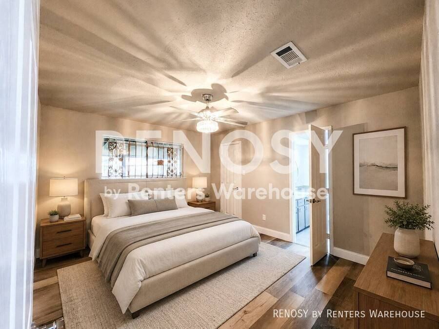9750 Hillis St - Photo 5 of 37