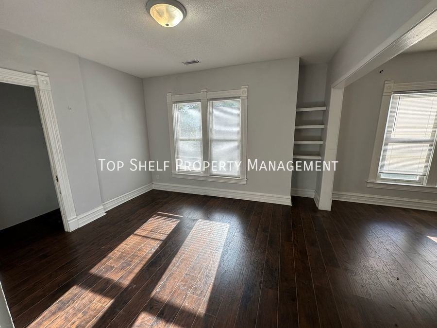 1130 19th St #2 - Photo 4 of 12