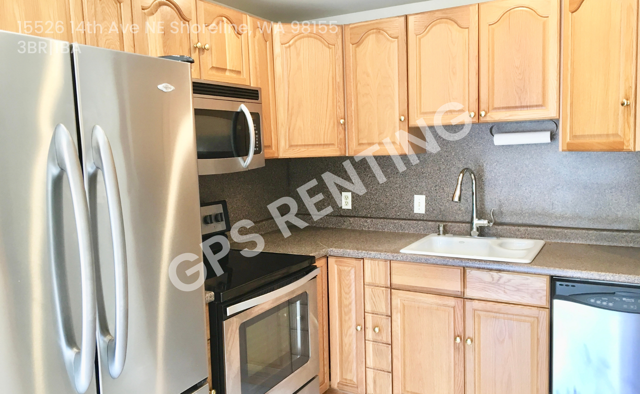 15526 14th Ave Ne - Photo 3 of 16