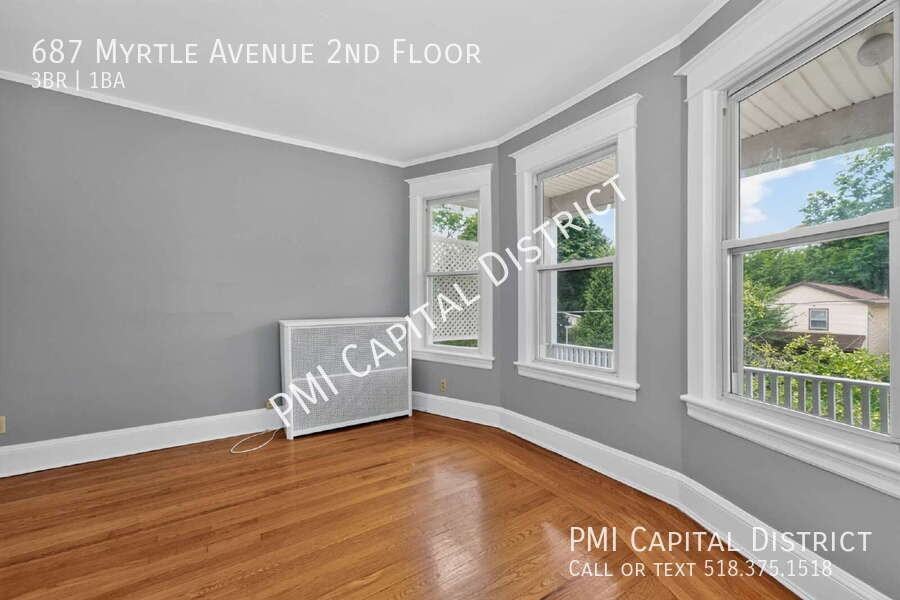 687 Myrtle Ave 2nd Fl - Photo 7 of 29